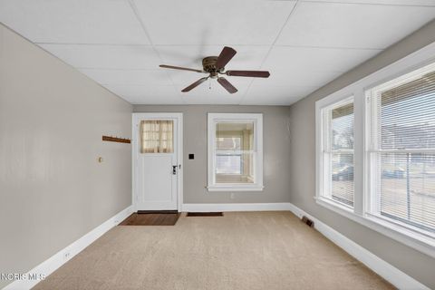 Tiny photo for 648 Carlton Street, Toledo, OH 43609 (MLS # 10005196)