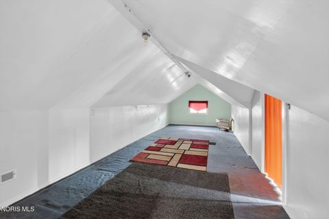 Tiny photo for 648 Carlton Street, Toledo, OH 43609 (MLS # 10005196)