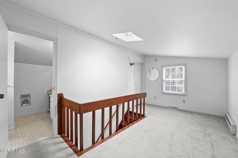 Tiny photo for 3024 Hopewell Place, Toledo, OH 43606 (MLS # 10005400)