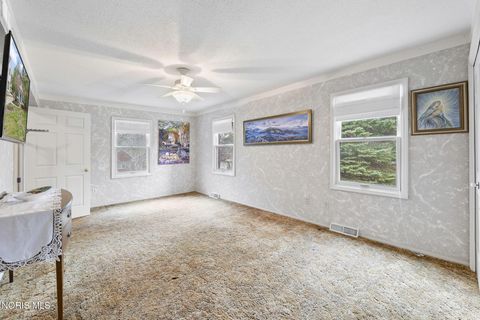 Tiny photo for 3024 Hopewell Place, Toledo, OH 43606 (MLS # 10005400)