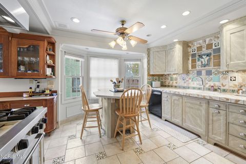 Tiny photo for 3024 Hopewell Place, Toledo, OH 43606 (MLS # 10005400)