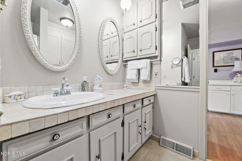 Tiny photo for 3024 Hopewell Place, Toledo, OH 43606 (MLS # 10005400)