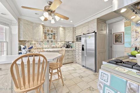 Tiny photo for 3024 Hopewell Place, Toledo, OH 43606 (MLS # 10005400)