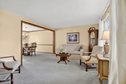 Tiny photo for 2203 Longport Drive, Maumee, OH 43537 (MLS # 10007466)