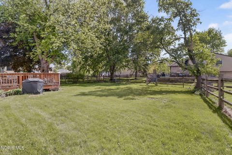 Tiny photo for 2203 Longport Drive, Maumee, OH 43537 (MLS # 10007466)
