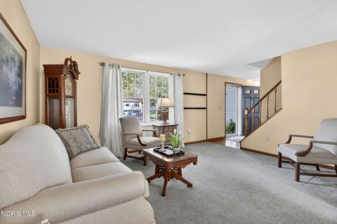 Tiny photo for 2203 Longport Drive, Maumee, OH 43537 (MLS # 10007466)