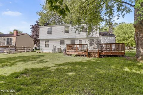 Tiny photo for 2203 Longport Drive, Maumee, OH 43537 (MLS # 10007466)