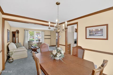 Tiny photo for 2203 Longport Drive, Maumee, OH 43537 (MLS # 10007466)