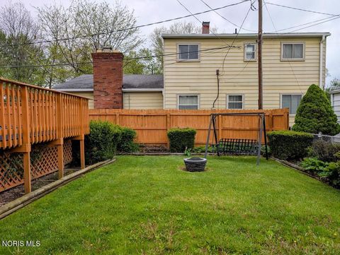 Tiny photo for 6101 Rolland Drive, Toledo, OH 43612 (MLS # 10006862)