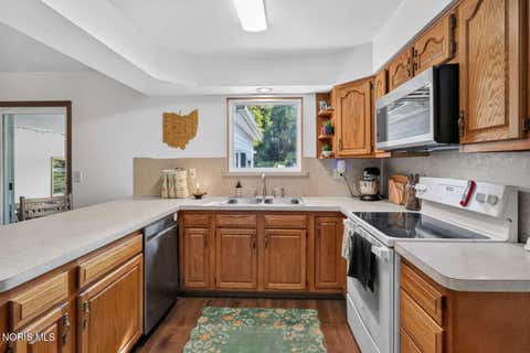 Tiny photo for 3208 County Road 4, Swanton, OH 43558 (MLS # 10011683)