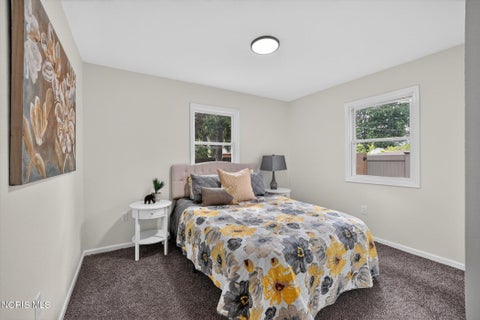 Tiny photo for 117 N Goodrich Street, Oregon, OH 43616 (MLS # 10012639)