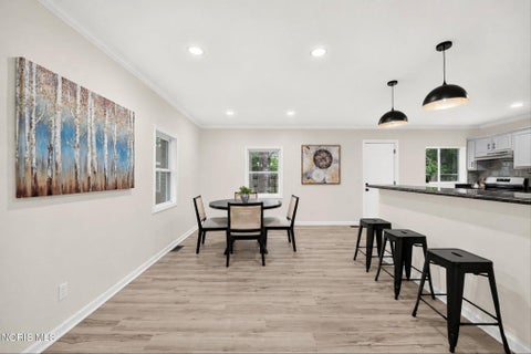 Tiny photo for 117 N Goodrich Street, Oregon, OH 43616 (MLS # 10012639)