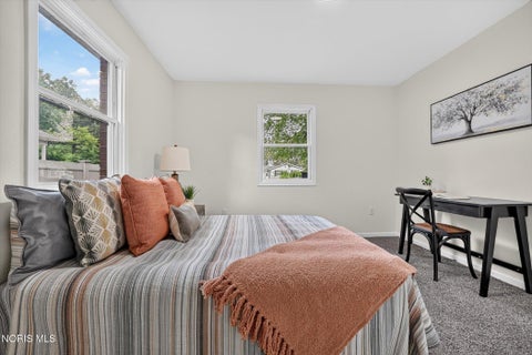Tiny photo for 117 N Goodrich Street, Oregon, OH 43616 (MLS # 10012639)