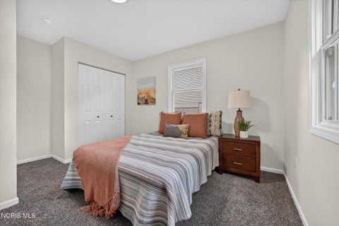 Tiny photo for 117 N Goodrich Street, Oregon, OH 43616 (MLS # 10012639)
