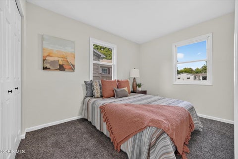 Tiny photo for 117 N Goodrich Street, Oregon, OH 43616 (MLS # 10012639)
