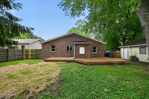 Tiny photo for 117 N Goodrich Street, Oregon, OH 43616 (MLS # 10012639)