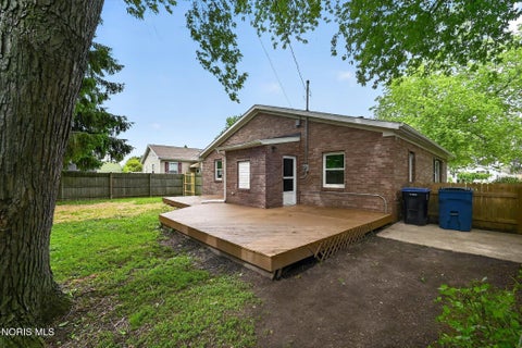Tiny photo for 117 N Goodrich Street, Oregon, OH 43616 (MLS # 10012639)