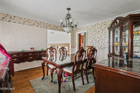 Tiny photo for 2208 Valley Brook Drive, Toledo, OH 43615 (MLS # 10005209)