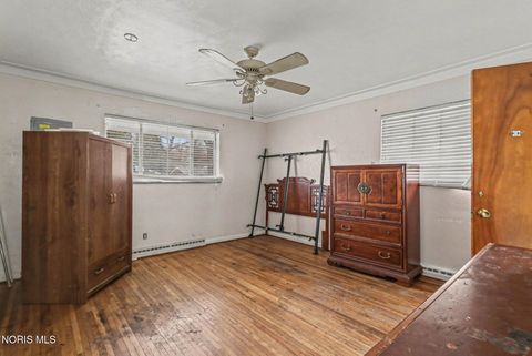 Tiny photo for 2208 Valley Brook Drive, Toledo, OH 43615 (MLS # 10005209)