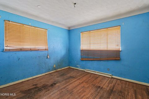 Tiny photo for 2208 Valley Brook Drive, Toledo, OH 43615 (MLS # 10005209)