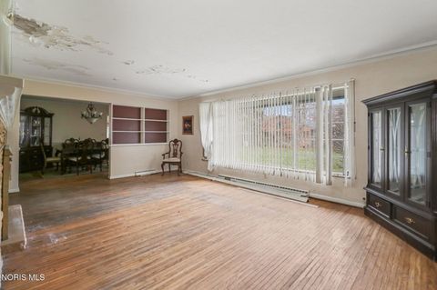 Tiny photo for 2208 Valley Brook Drive, Toledo, OH 43615 (MLS # 10005209)