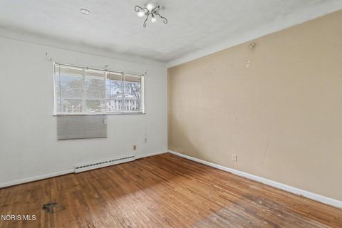 Tiny photo for 2208 Valley Brook Drive, Toledo, OH 43615 (MLS # 10005209)