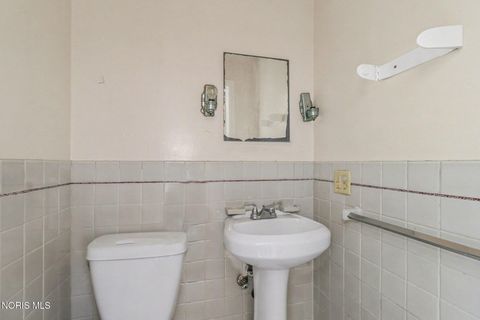 Tiny photo for 2208 Valley Brook Drive, Toledo, OH 43615 (MLS # 10005209)