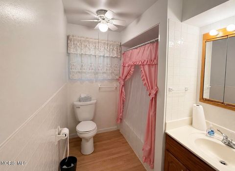 Tiny photo for 1839 Lynbrook Drive, Toledo, OH 43614 (MLS # 10010405)
