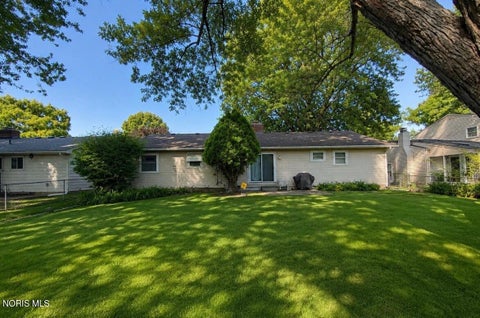 Tiny photo for 1839 Lynbrook Drive, Toledo, OH 43614 (MLS # 10010405)