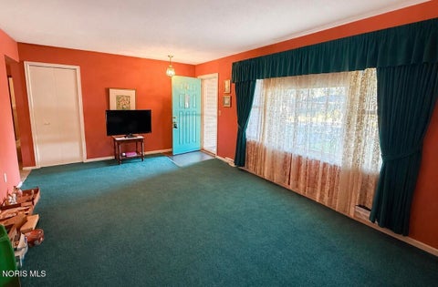 Tiny photo for 1839 Lynbrook Drive, Toledo, OH 43614 (MLS # 10010405)