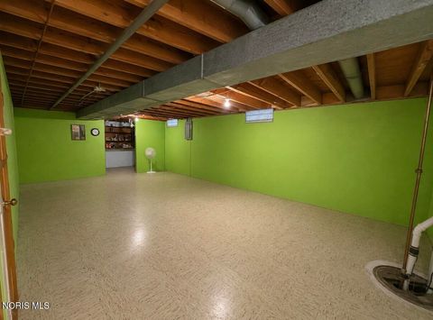 Tiny photo for 1839 Lynbrook Drive, Toledo, OH 43614 (MLS # 10010405)