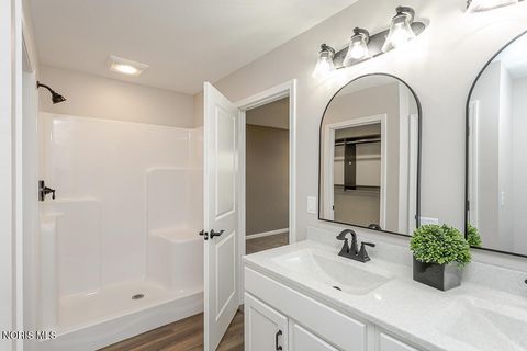 Tiny photo for 105 County Road 10, Liberty Center, OH 43532 (MLS # 10004808)