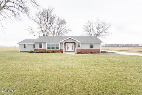 Photo of 105 County Road 10, Liberty Center, OH 43532 (MLS # 10004808)