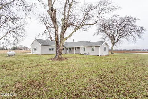 Tiny photo for 105 County Road 10, Liberty Center, OH 43532 (MLS # 10004808)
