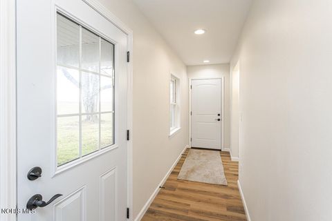 Tiny photo for 105 County Road 10, Liberty Center, OH 43532 (MLS # 10004808)