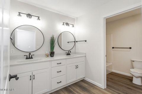 Tiny photo for 105 County Road 10, Liberty Center, OH 43532 (MLS # 10004808)