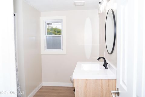 Tiny photo for 418 E Baldwin Street, Paulding, OH 45879 (MLS # 10000289)
