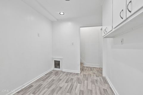 Tiny photo for 245 E Delaware Avenue, Toledo, OH 43608 (MLS # 10008526)