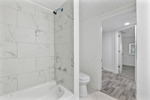 Tiny photo for 245 E Delaware Avenue, Toledo, OH 43608 (MLS # 10008526)