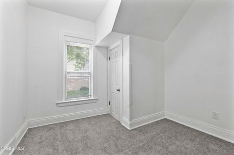 Tiny photo for 245 E Delaware Avenue, Toledo, OH 43608 (MLS # 10008526)