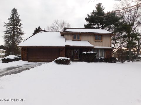 5637 Swan Creek Drive Toledo OH 43614