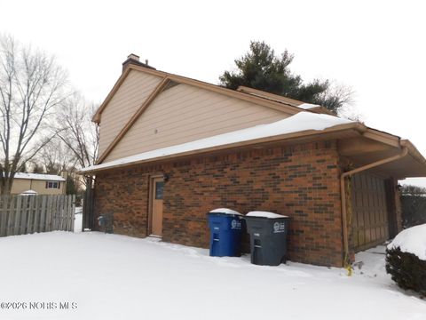Tiny photo for 5637 Swan Creek Drive, Toledo, OH 43614 (MLS # 10003612)