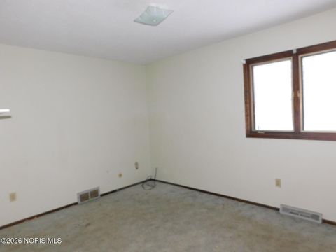 Tiny photo for 5637 Swan Creek Drive, Toledo, OH 43614 (MLS # 10003612)