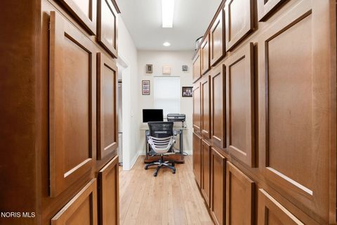 Tiny photo for 5066 Lake Breeze Lane, Maumee, OH 43537 (MLS # 10005983)