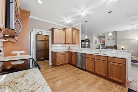 Tiny photo for 5066 Lake Breeze Lane, Maumee, OH 43537 (MLS # 10005983)