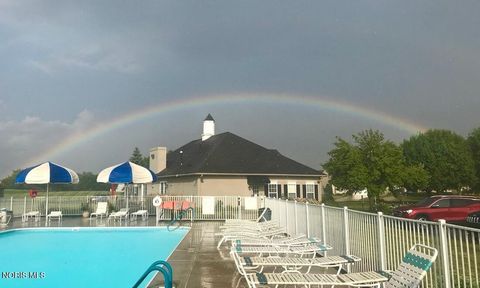 Tiny photo for 5066 Lake Breeze Lane, Maumee, OH 43537 (MLS # 10005983)