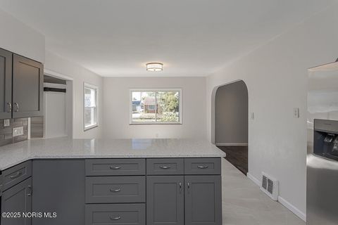 Tiny photo for 5338 Amsden Avenue, Toledo, OH 43613 (MLS # 10005334)