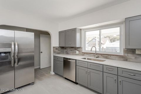 Tiny photo for 5338 Amsden Avenue, Toledo, OH 43613 (MLS # 10005334)