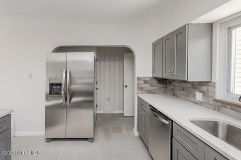 Tiny photo for 5338 Amsden Avenue, Toledo, OH 43613 (MLS # 10005334)