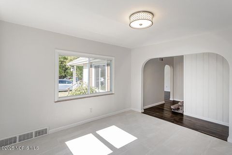 Tiny photo for 5338 Amsden Avenue, Toledo, OH 43613 (MLS # 10005334)